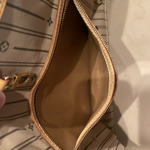 Louis Vuitton classic Monogram print Neverfull MM - Picture 9 of 10